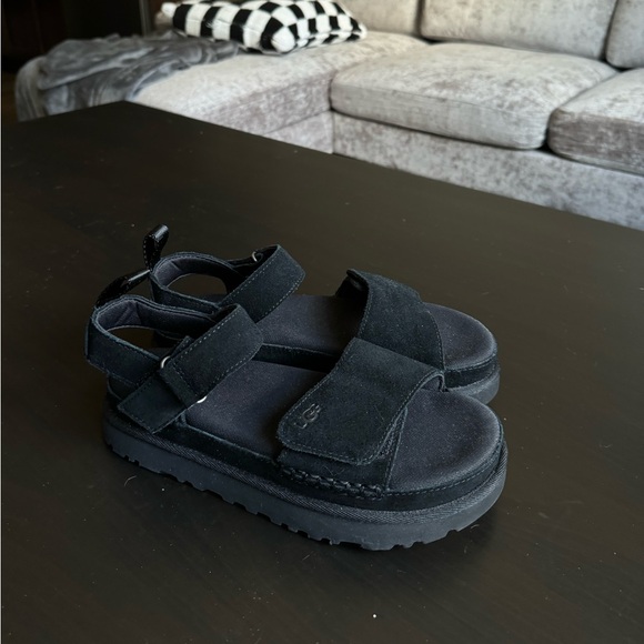 Ugg golden star sandals NEW! - Picture 2 of 5